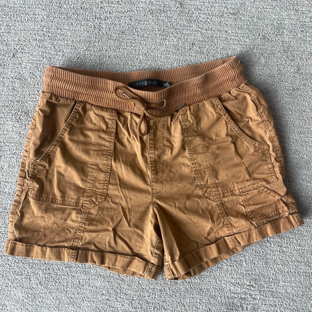 ONE5ONE Tan Cognac Khaki Shorts with elastic drawstring waist Size Medium